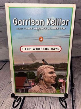 Garrison Keillor "Lake Wobegon Days" Paperback - Sky Blue Cover 1986 acceptable